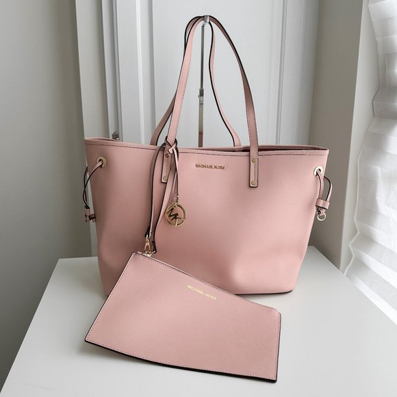Michael Kors Handbags - Brand New Baby Soft Pink Michael Kors Set Tote Bag Large
